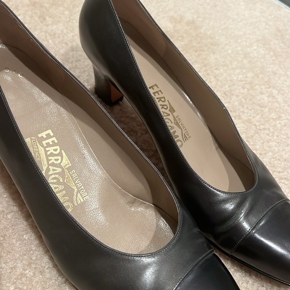 Salvatore Ferragamo Classic 9.5 Made in Italy - Picture 15 of 17